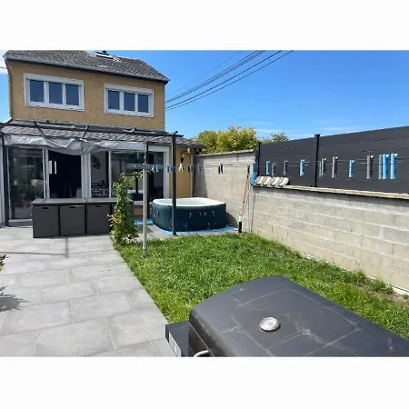 Дом отдыха Maison Proche Circuit 24h00 Le Mans *